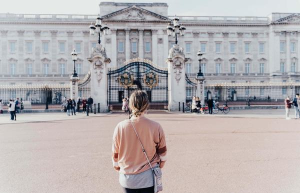 Grief and the Queen's death: How to help young people process loss