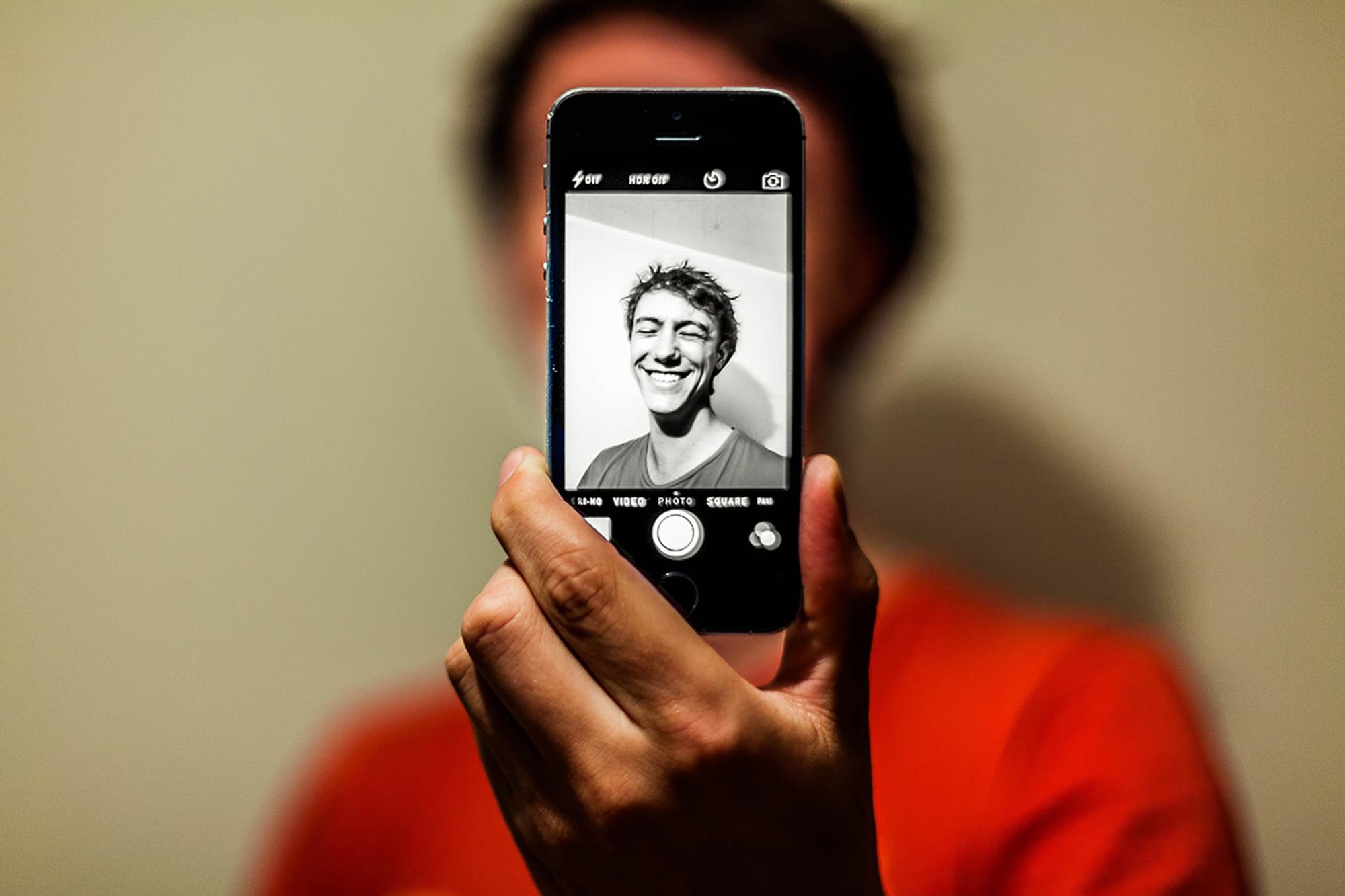 selfie-phone-video