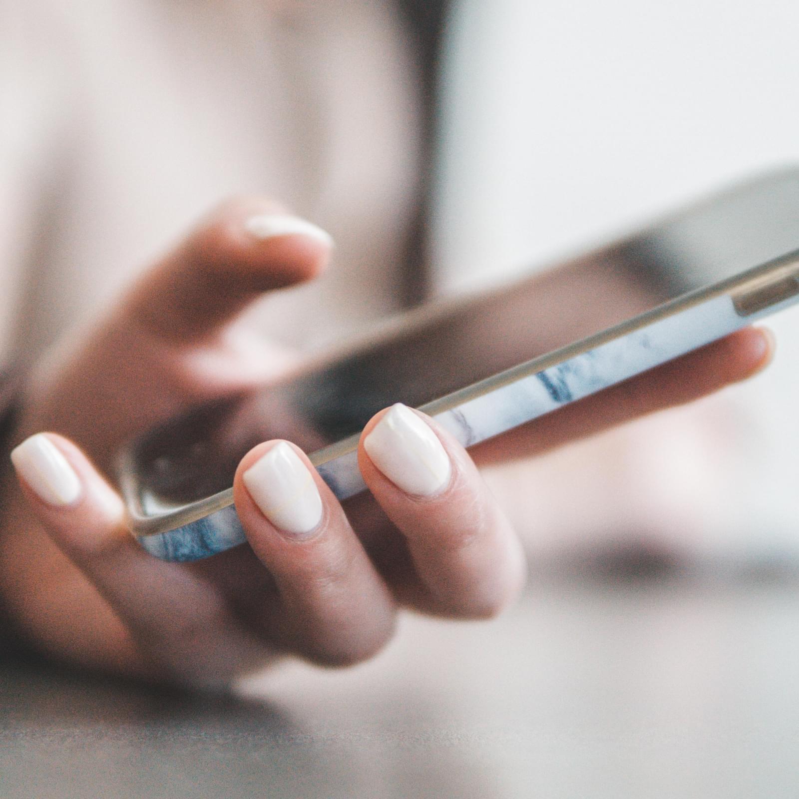 phone-screen-texting-1