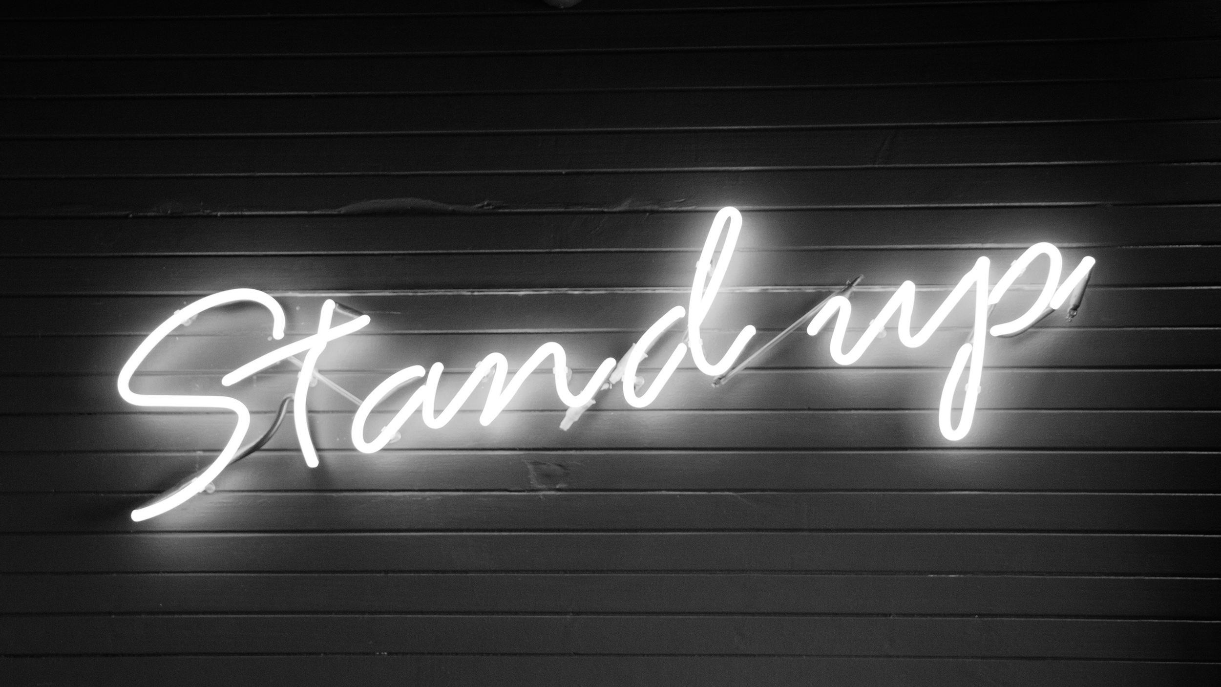 Podcast neon stand